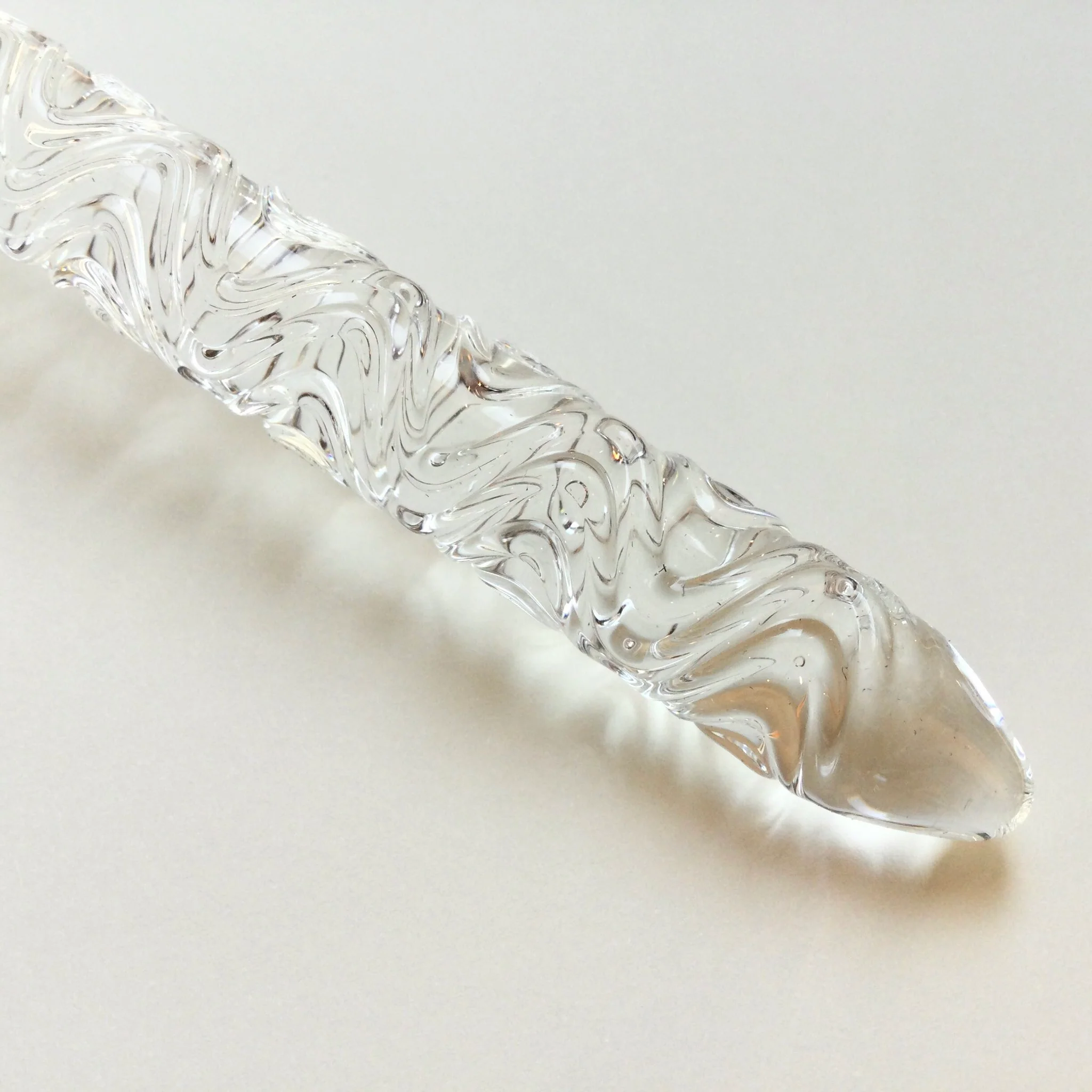 Clear Swell Glass Pen, BUNGUBUX x Synchronicity Glass Art - Image 3