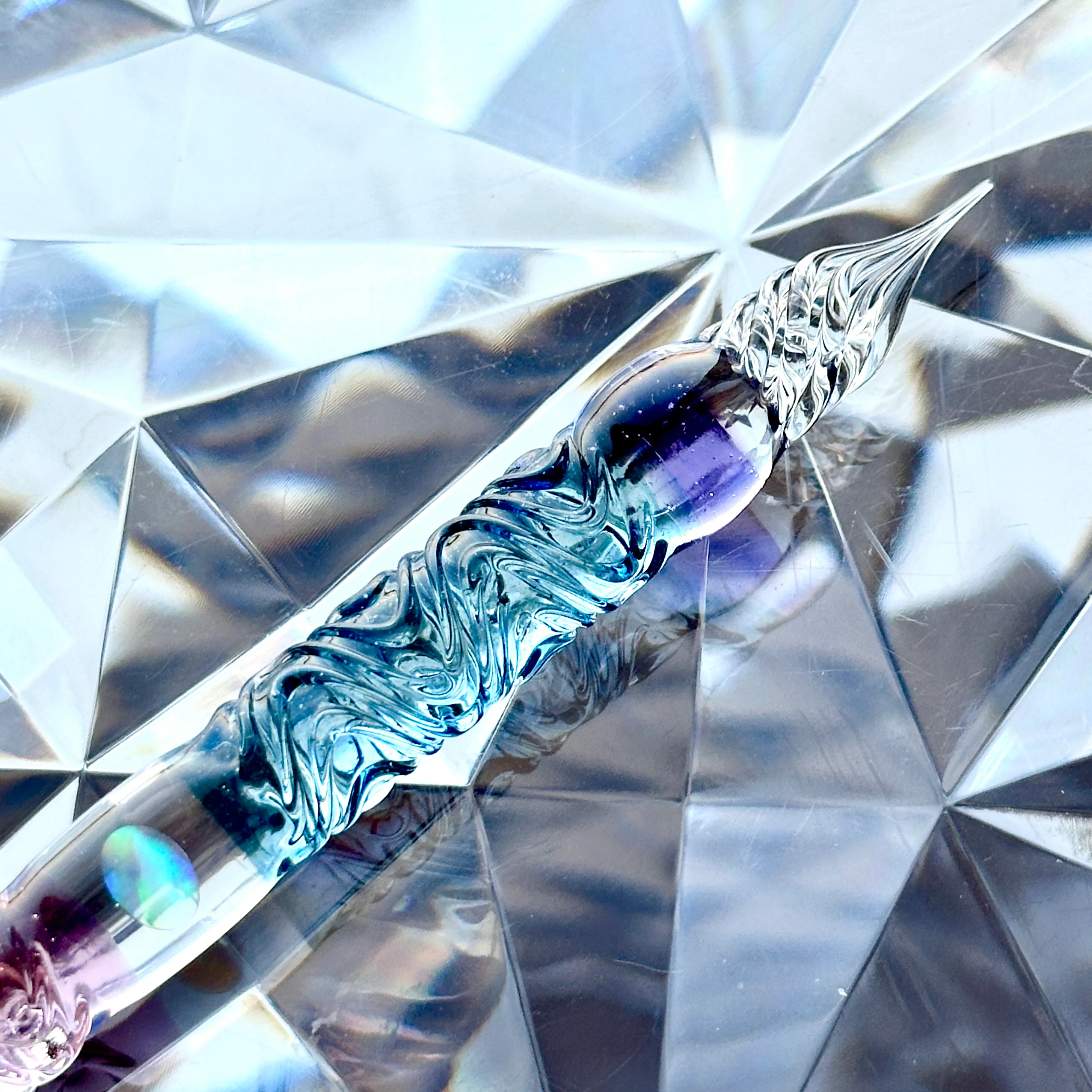 Hydrangea Double-sided Glass Pen, BUNGUBOX x Synchronicity Glass Art - Image 5