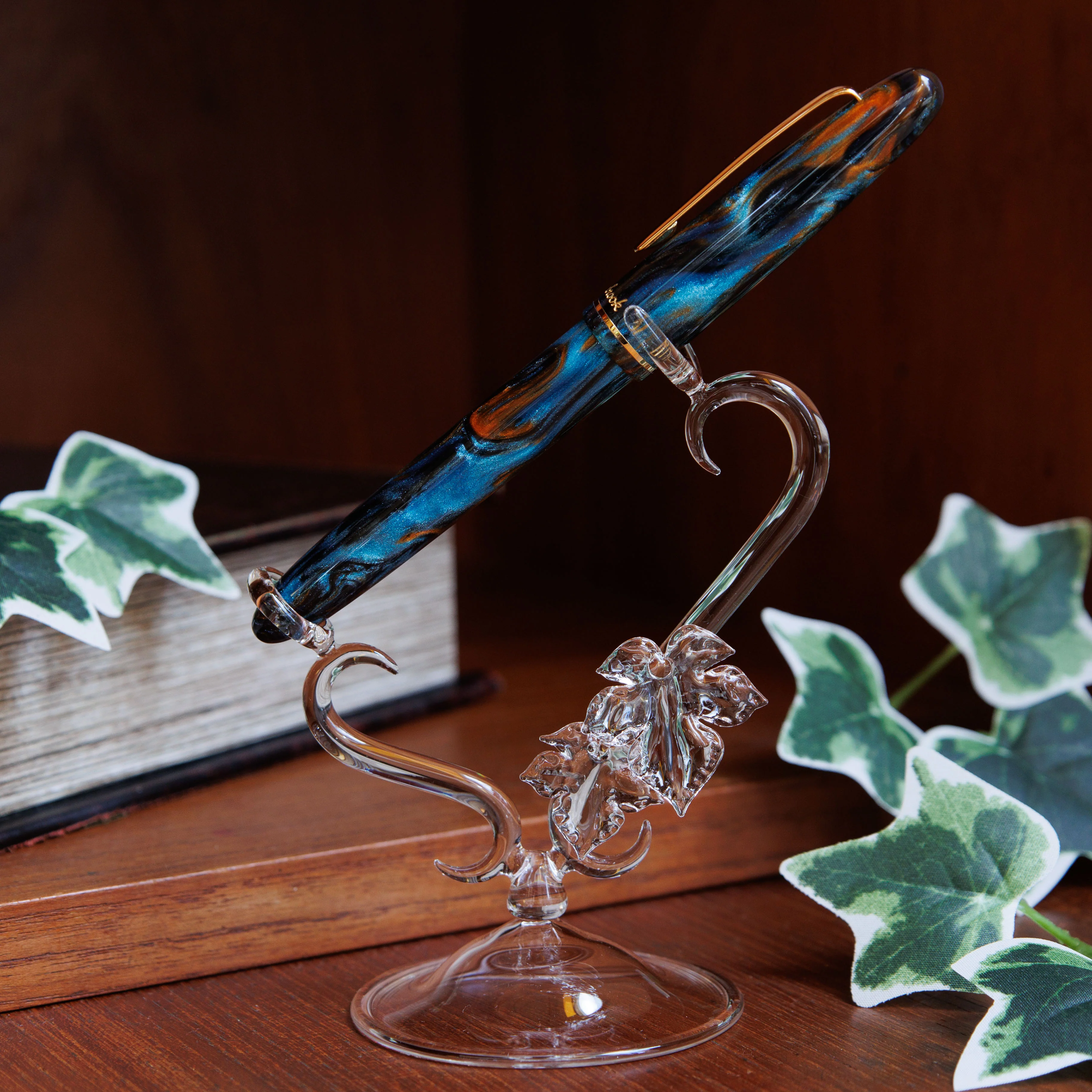 Ivy Leaf Pen Stand for Fountain Pen, BUNGUBOX x Glass Studio Adhoc - Image 10