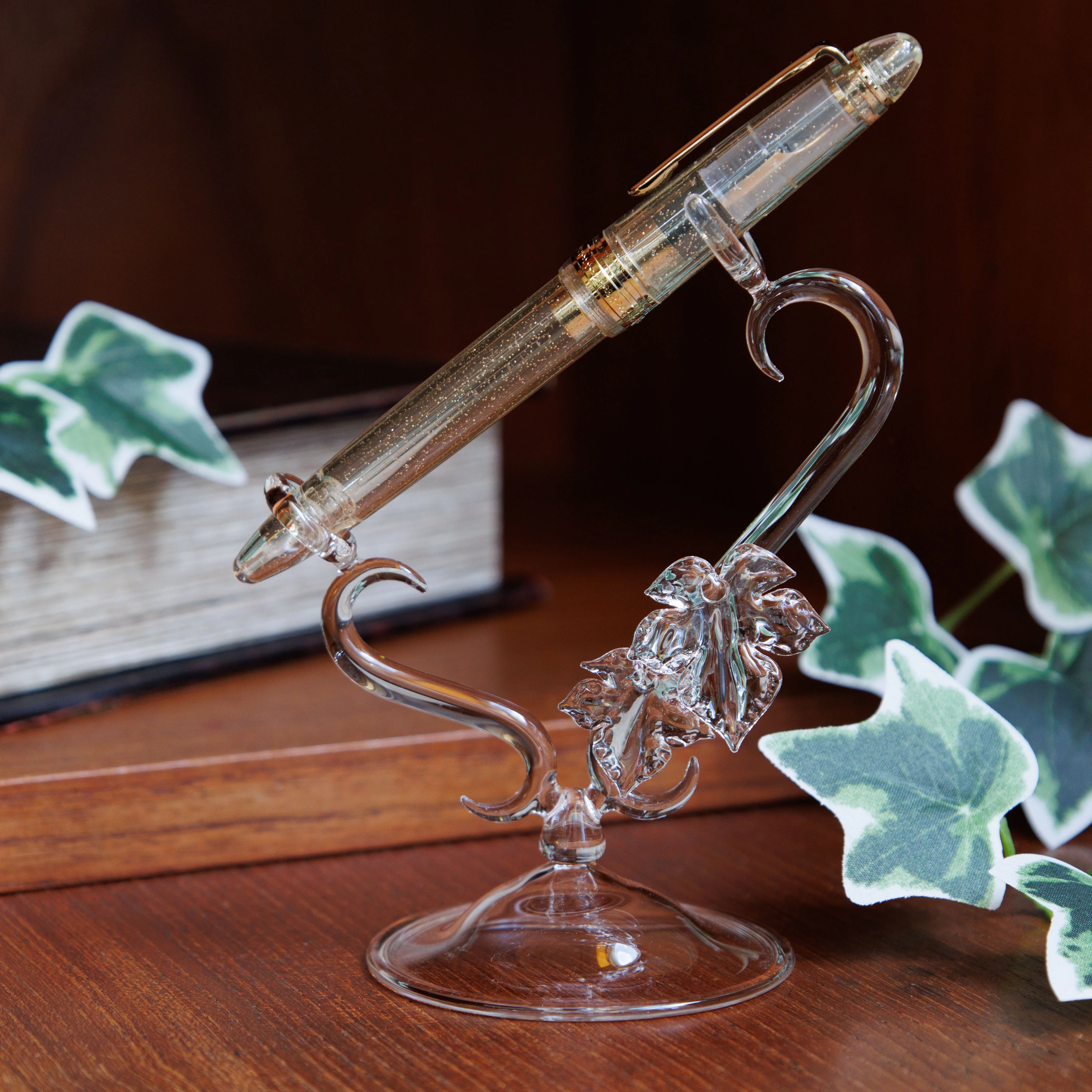 Ivy Leaf Pen Stand for Fountain Pen, BUNGUBOX x Glass Studio Adhoc - Image 7