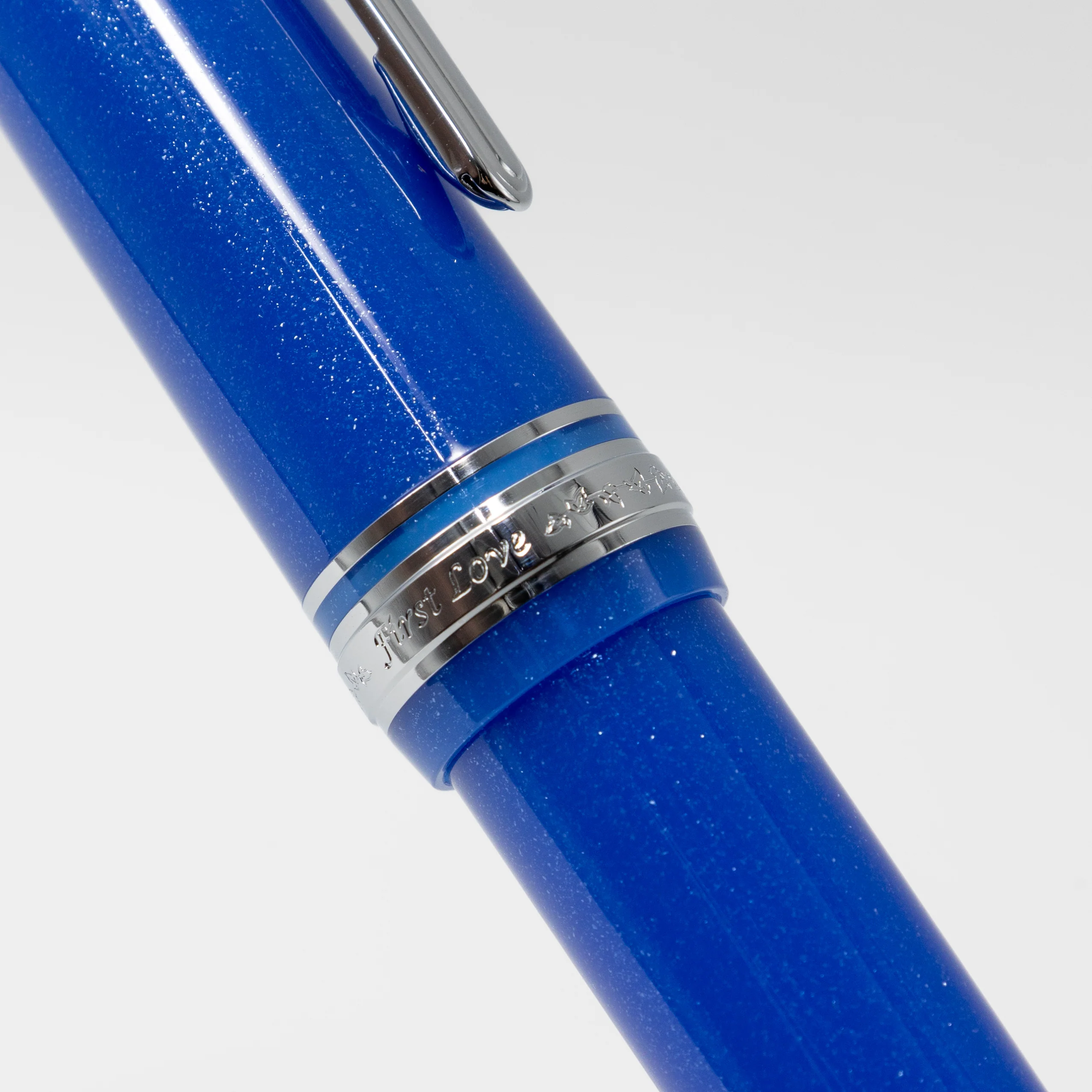 First Love, ProGear with a hand-finished steel nib - Image 7