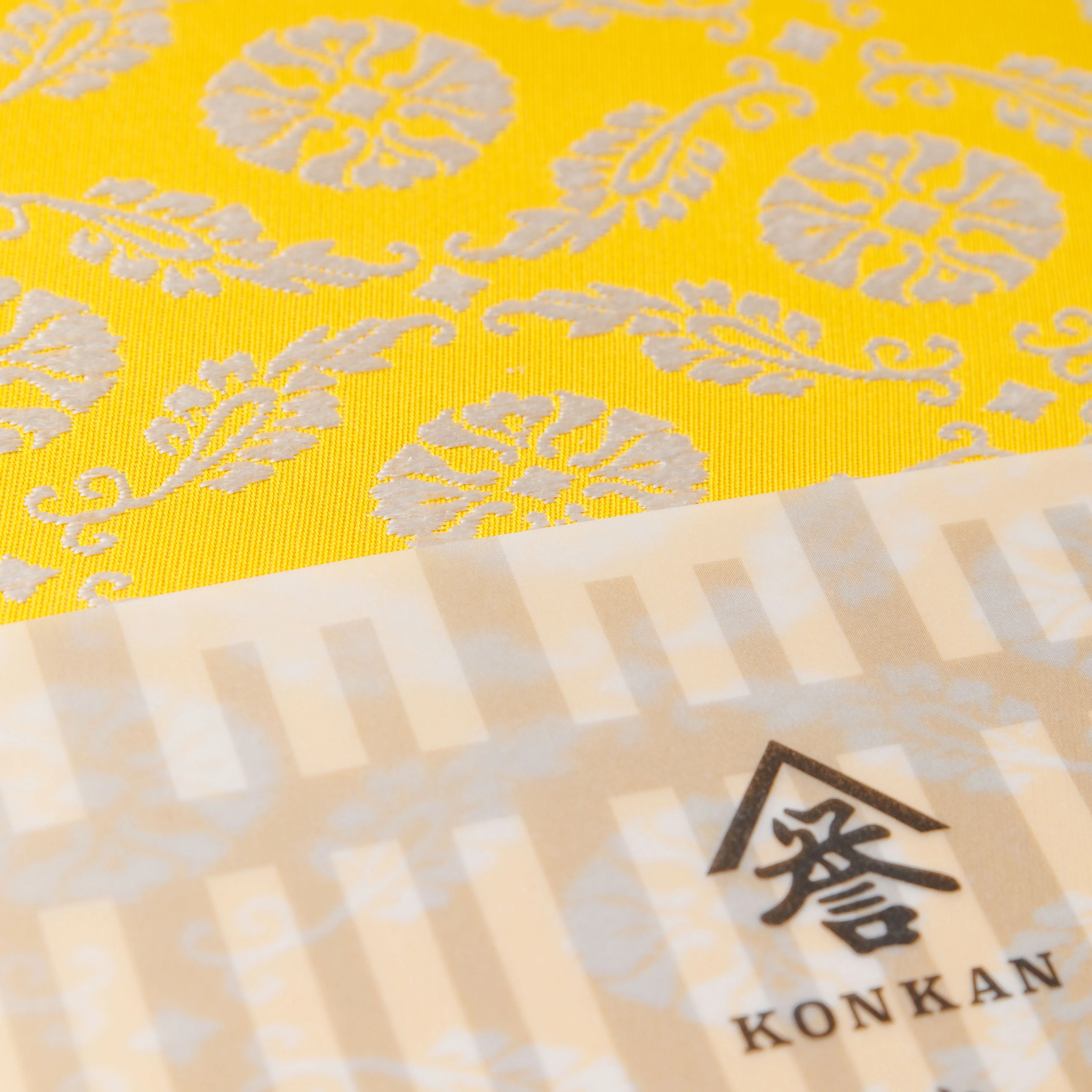 Konkan Shoten Nishijin-ori Pure Silk Notebook – M Size - Image 4