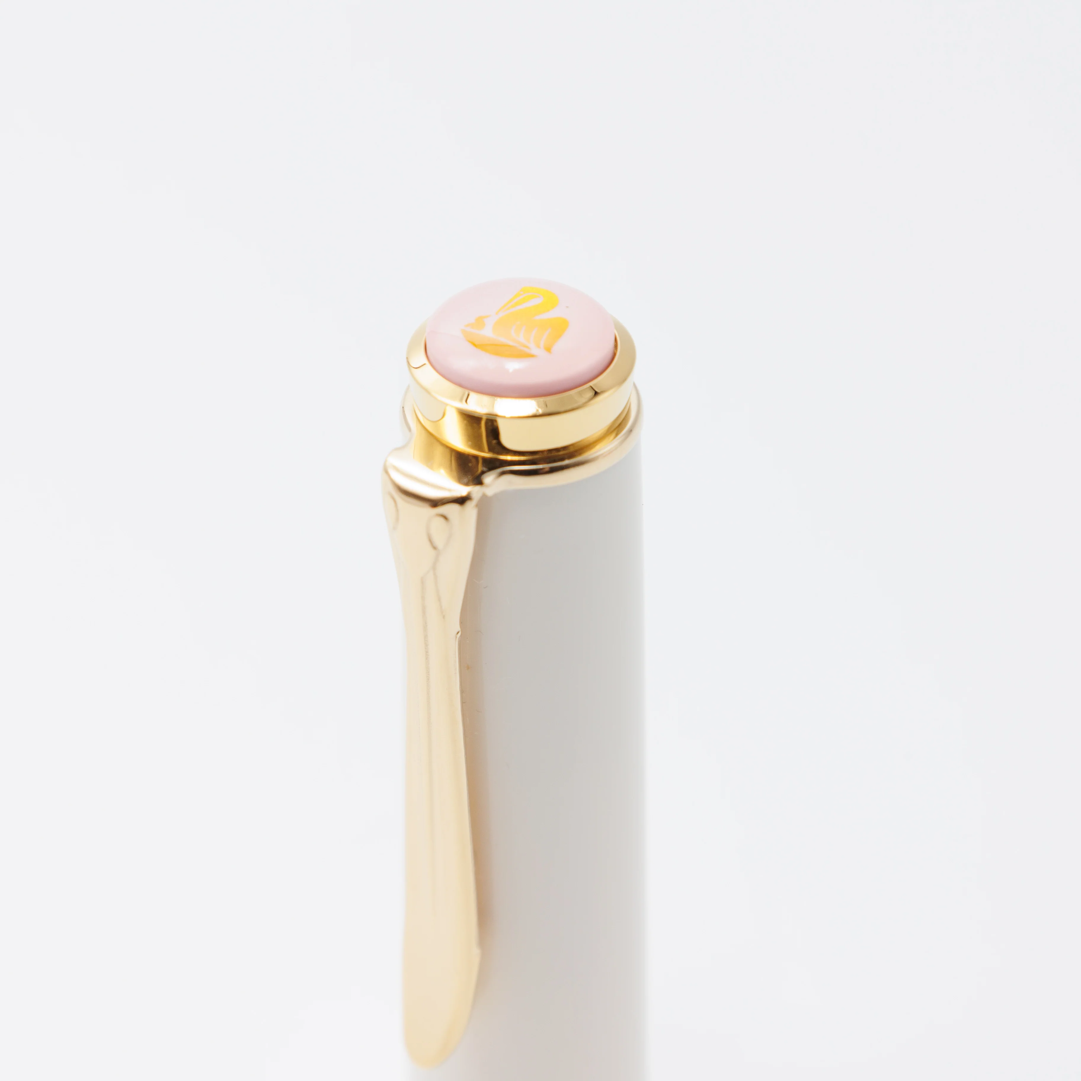 Pelikan Classic M200 Cherry Blossom - Image 5