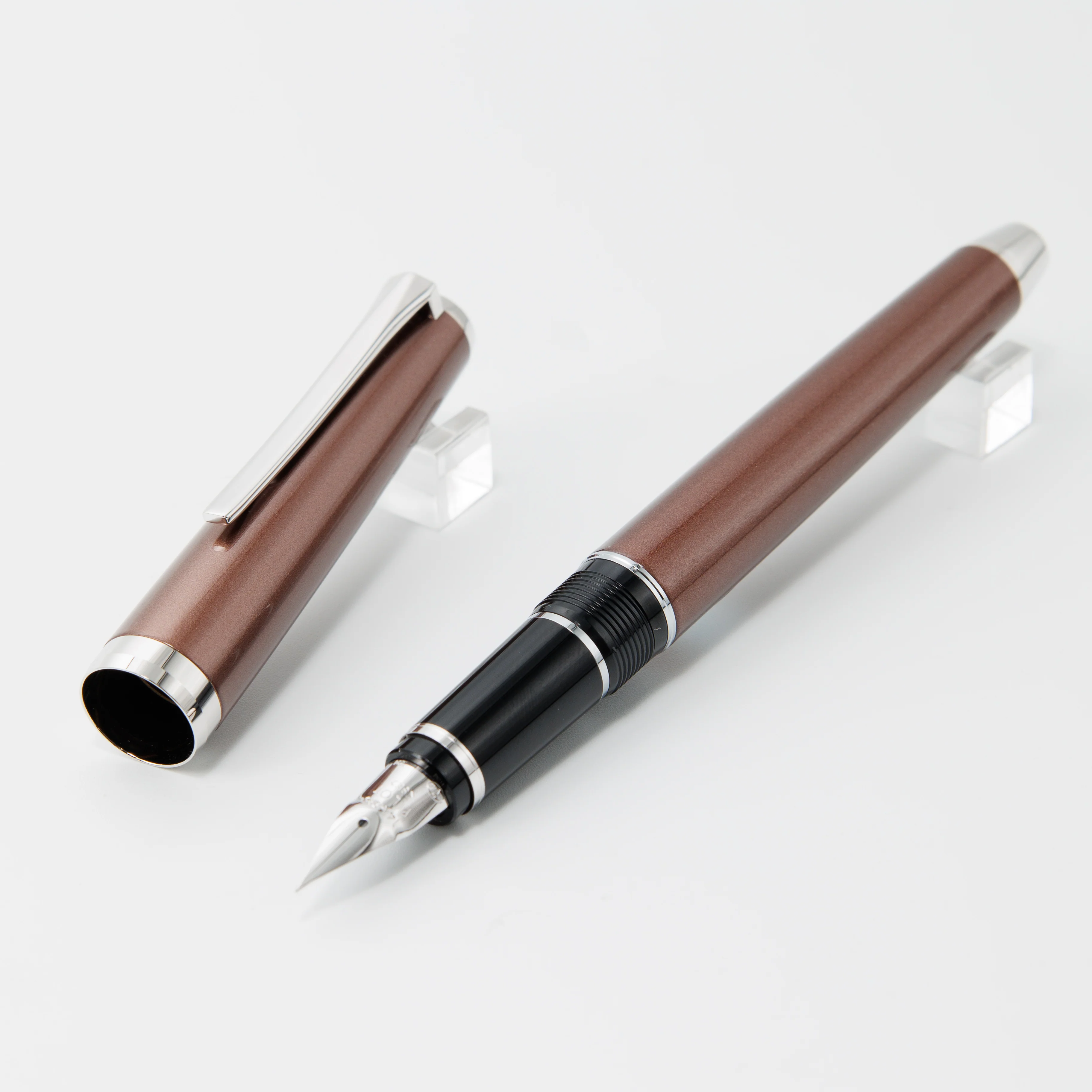 PILOT ELABO Brown